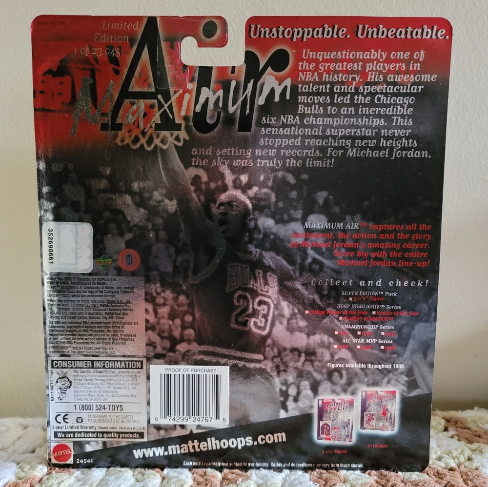 Michael Jordan figure ERROR MINT Condition Limted Edition - Picture 3 of 6